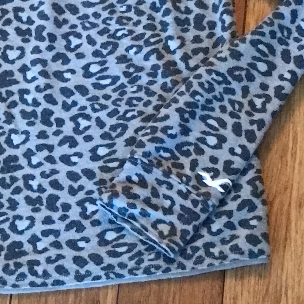 Hollister Off the Shoulder Leopard Top - Picture 1 of 11